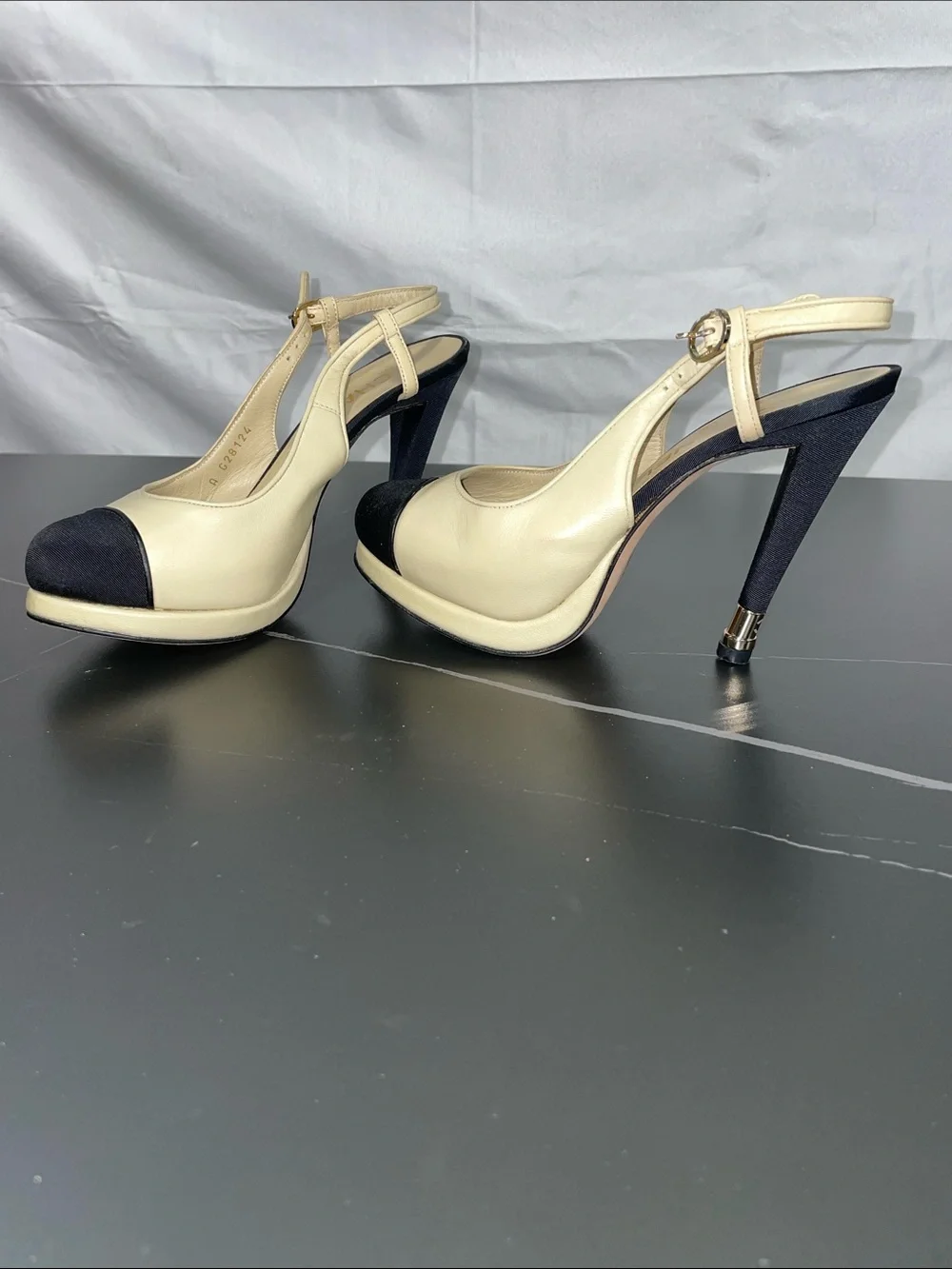 CHANEL TWO TONE CAP TOE SLINGBACK HEELS FTL-08-193